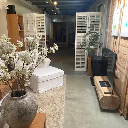 The House アパート Schellinkhout
